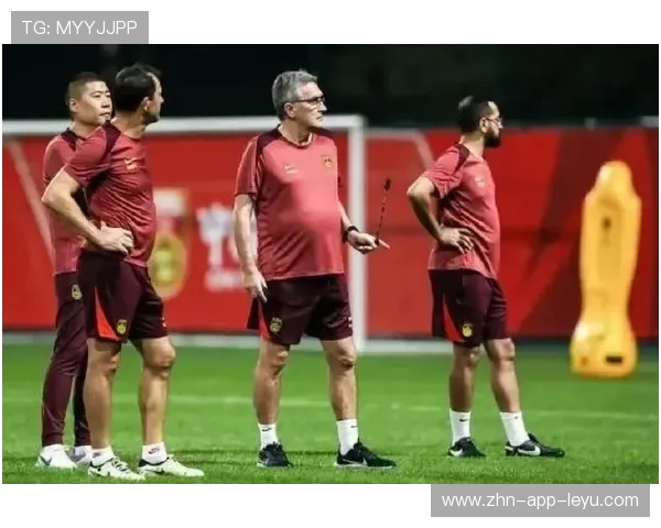 国足迈阿密踩场计划曝光：伊万科维奇如何带队模拟墨西哥高原的高弹速足球？